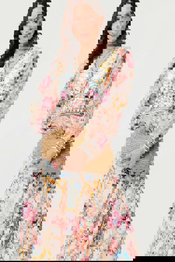 Pink | Floral Border Print V-Neck Maxi Dress : Model is 5'9"/175 cm and wears UK8/EU36/US4/AUS8