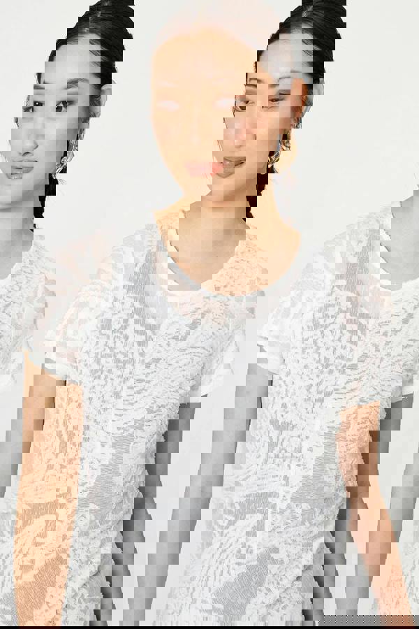 White | Floral Textured Hanky Hem Tunic Top