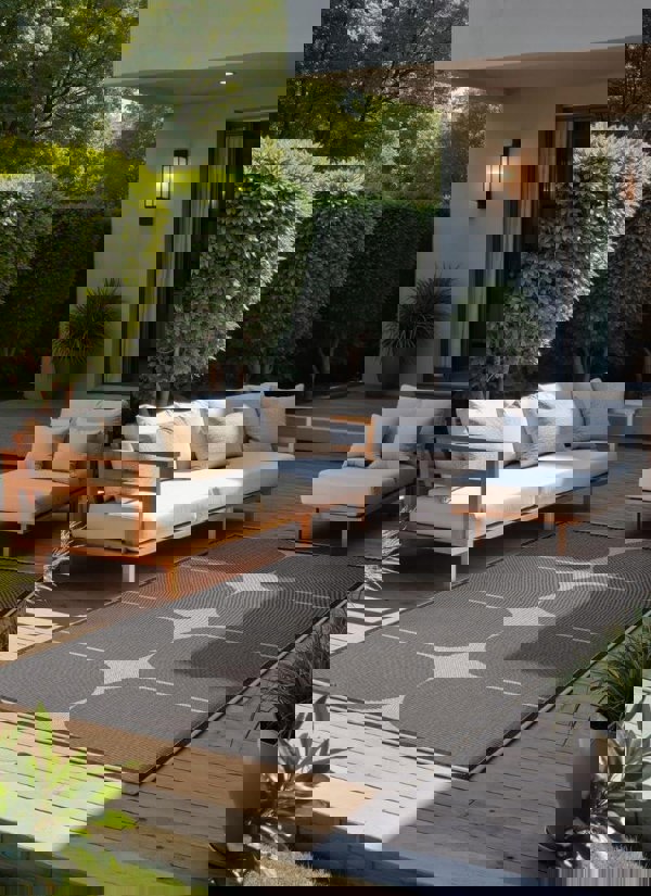 The Rugs Reversible Weatherproof Indoor-Outdoor Rug