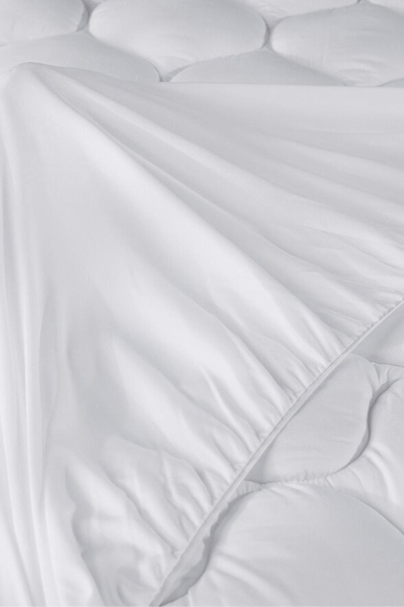 Ezysleep Deep Fill Cloud Like Super Soft Mattress Topper