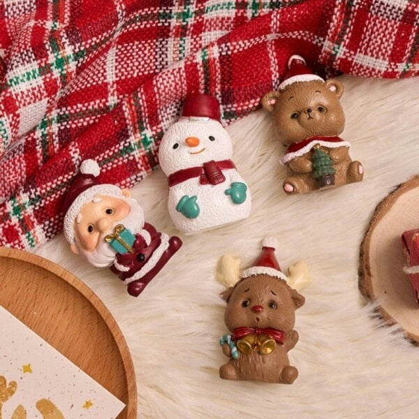 Obasyhig 6-Piece Set Of Christmas-Themed Resin Ornaments