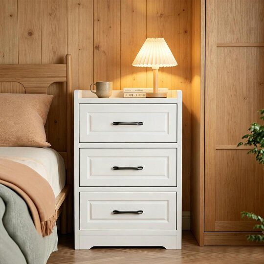 Havendro 3 Drawer Bedside Cabinet, White Chest Table, Solid Wood Bedroom Furniture
