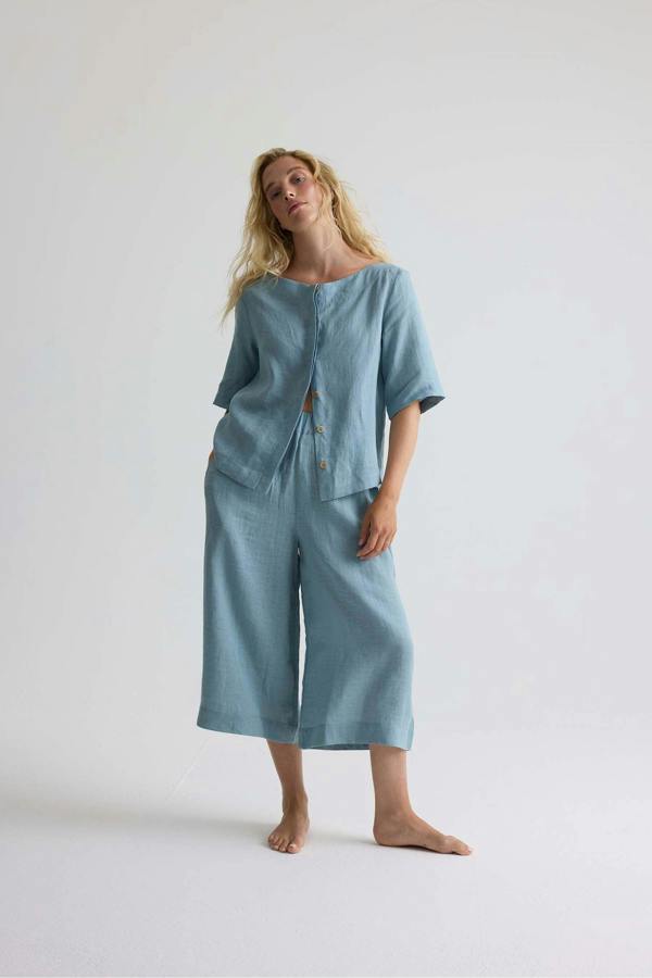 Pretty You London Relaxed Linen Scoop Neck Top In Blue Haze