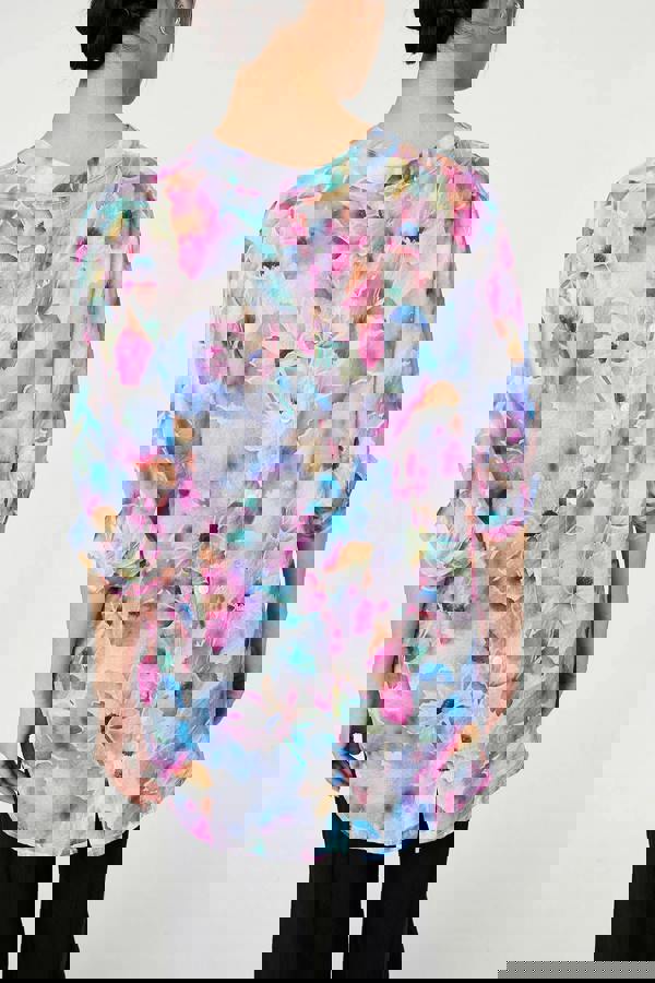 Blue | Floral 3/4 Sleeve Curved Hem Blouse