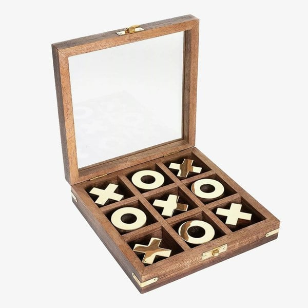 T. H. Baker Harvey Makin Tic Tac Toe Set HM2209