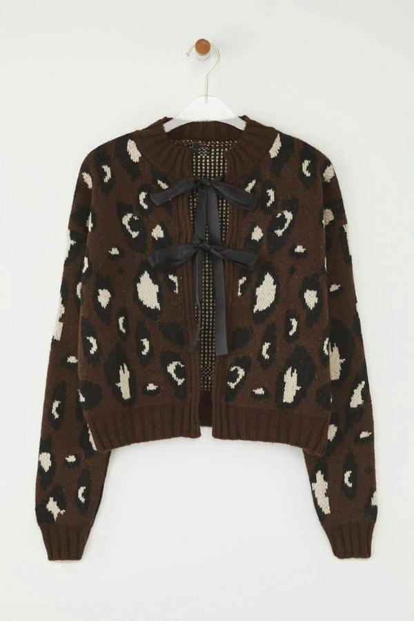 WOVCOR Leopard Patterned Crop Soft Textured Knit Cardigan