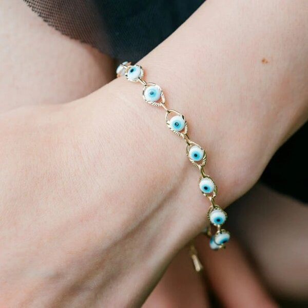 The Colourful Aura Gold Minimalist Adjustable Evil Eye Charm Beaded Protection Dainty Bracelet