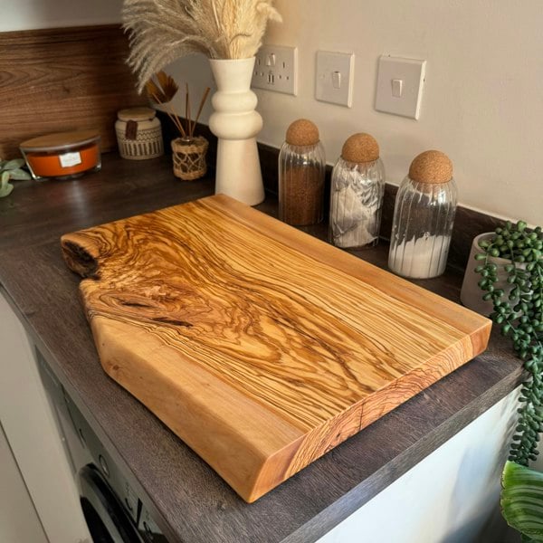 Giraffes & Craftz XL Live Edge Olive Wood Chopping Board