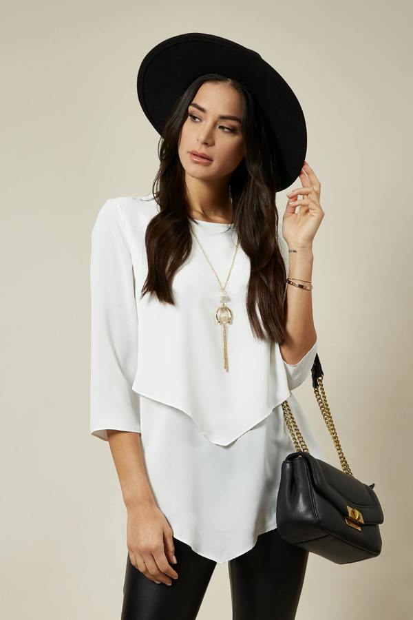 Hoxton Gal 3/4 Sleeve Relaxed Layered Top With Necklace In White