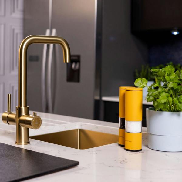 Flode tre | 3 in 1 Boiling Water Tap | Brushed Brass Finish