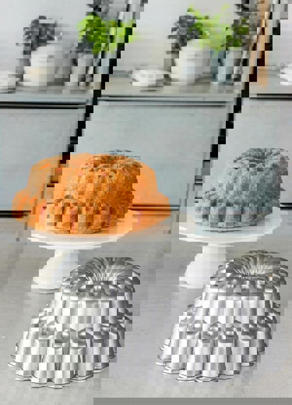 MasterClass Cast Aluminium Decorative Tiered Cake Tin, 24cm