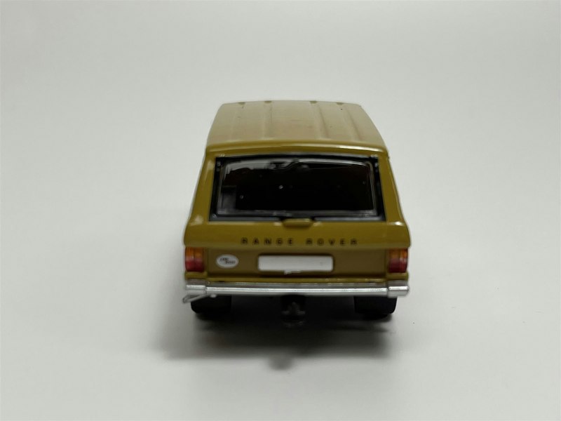 Mini GT Range Rover 1971 Bahama Gold LHD 1:64 Scale Mini GT MGT00495L