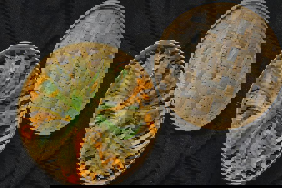 KitchenCraft World of Flavours Oriental Medium Two Tier Bamboo Steamer and Lid