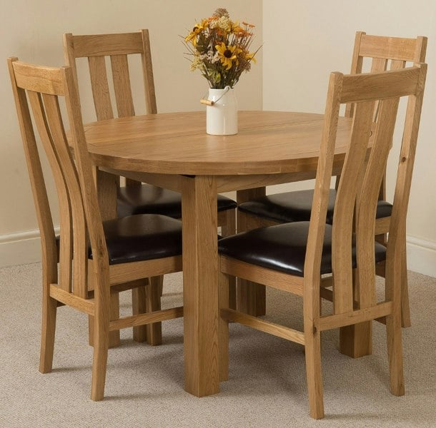 That's Furniture Edmonton Round Extendable Oak Dining Set with Princeton Oak Chairs