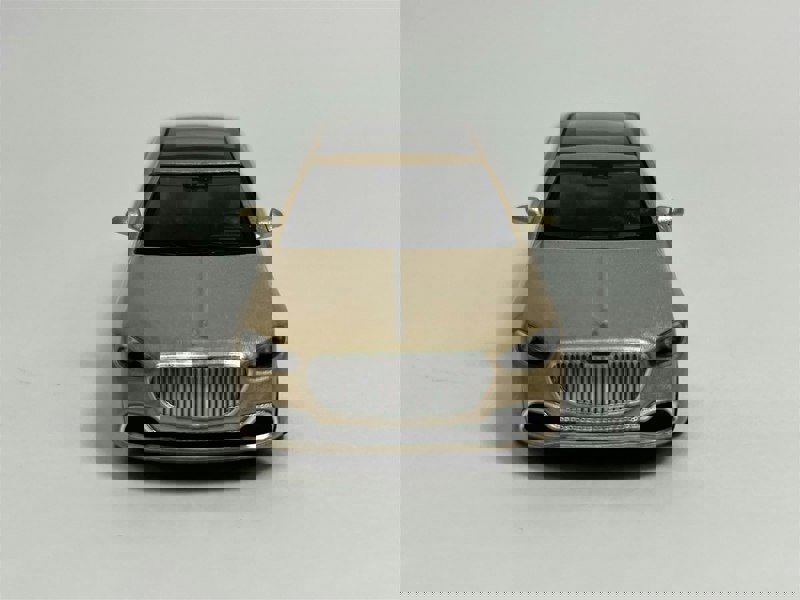 Mini GT Mercedes Maybach S 680 LHD Champagne Metallic 1:64 Scale MGT00604L