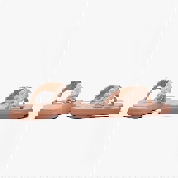 1678449488-98915600.jpg