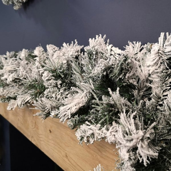 Samuel Alexander 2.7m Green Snow Flocked Christmas Garland with 190 Tips