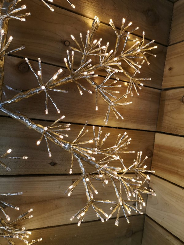 Samuel Alexander Premier 90cm Gold Starburst Snowflake Wall Window Decoration With 660 Warm White LEDs