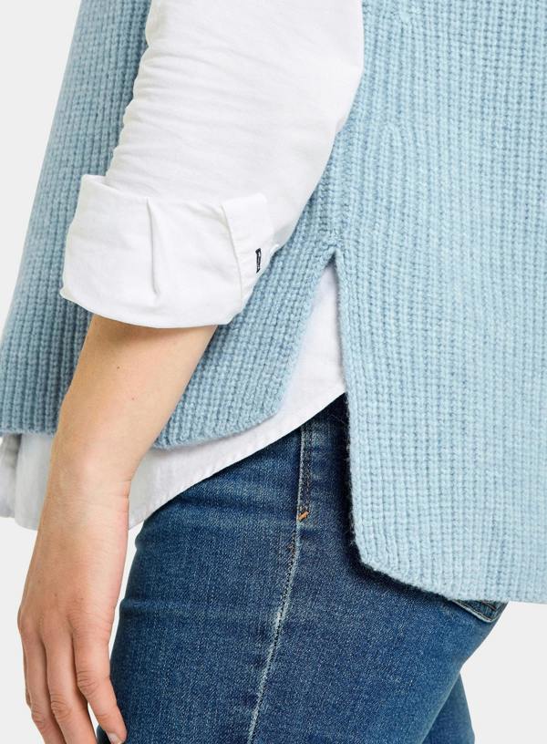 Knitted Rib Vest - Blue