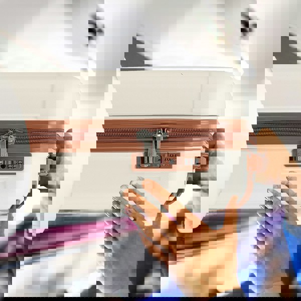 Flight Knight 55x40x20cm Cabin Carry Bag Hard Shell Suitcase TUI, Ryanair (Priority)