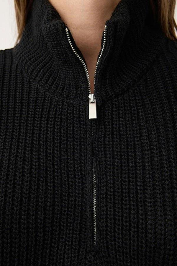 WOVCOR Super Crop Knit Sweater with Zipper Detail