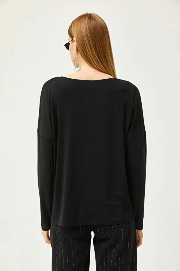 Hoxton Gal Crew Neck Draped Batwing Viscose Blouse