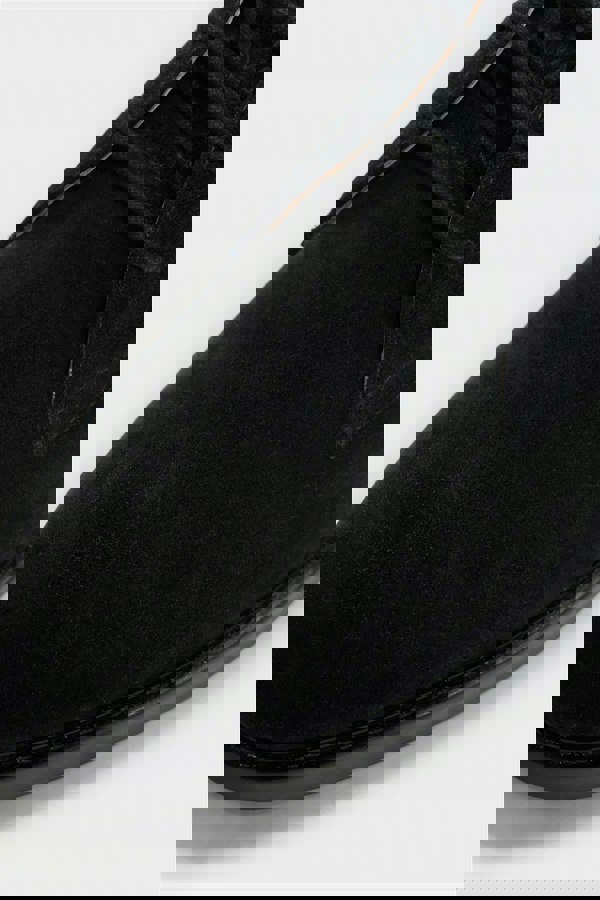 House of Cavani Fernando Black Lace Up Suede Chukka Boot