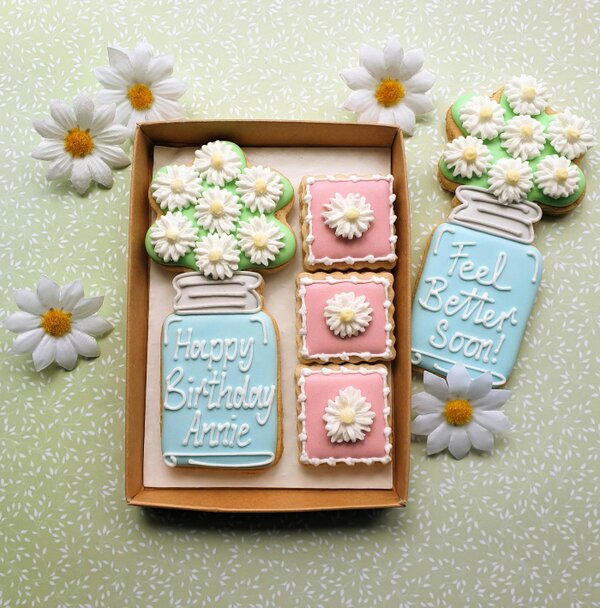 The Cookie Collaboration Personalised Wild Daisy Mason jar Cookie Bouquet LETTERBOX GIFT