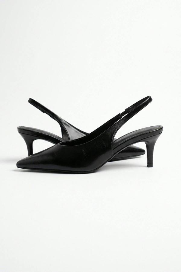 ikrush Cordelia Pointed Toe Slingback Kitten Heels