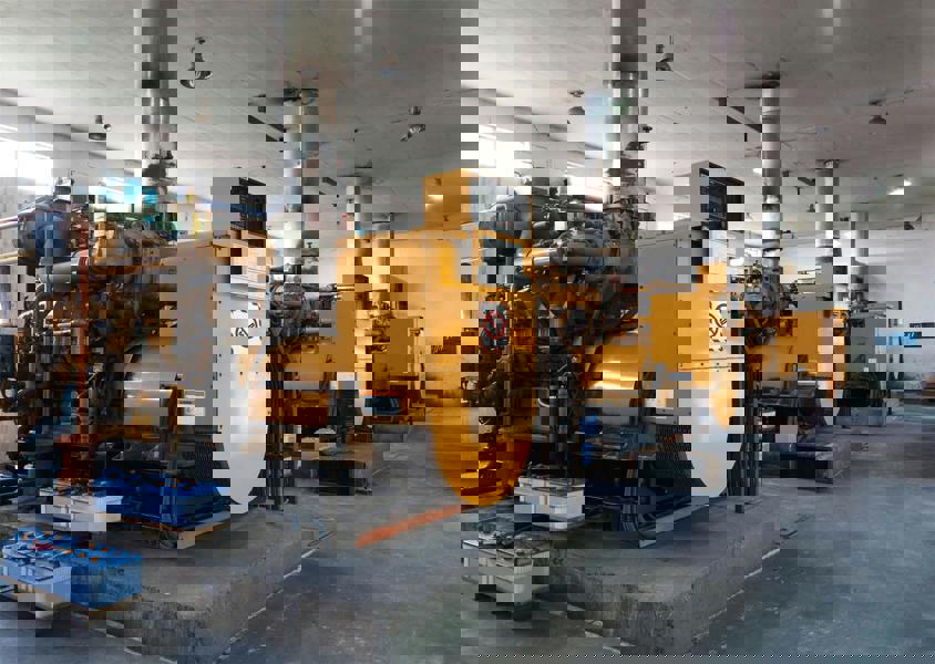 Durable DURAFRAME Magnetic Signage Hazard Frame | 5 Pack | A4 Red & White