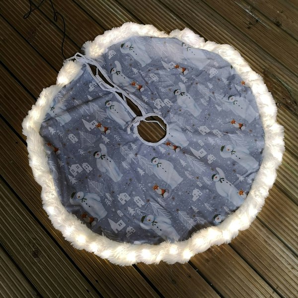 Samuel Alexander 90cm The Snowman™ USB LED Fabric Christmas Tree Skirt with Timer Function