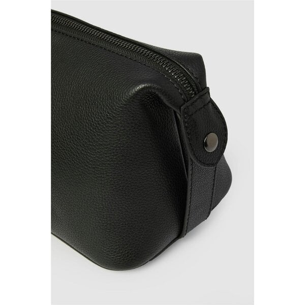 Antique Rogue Leather Washbag with Handle