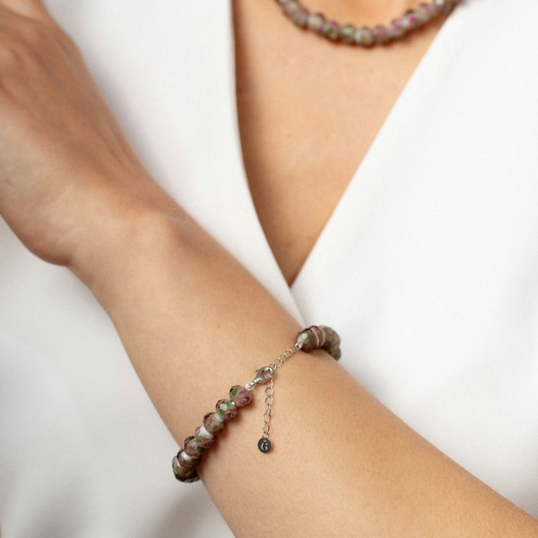 Gold Trip Spring Rose Glass Beaded Bracelet