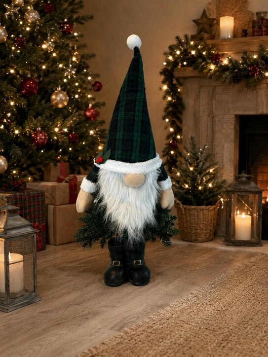 Outdoor Living Hamish the Highland Gnome – Light-Up Tartan Gnome