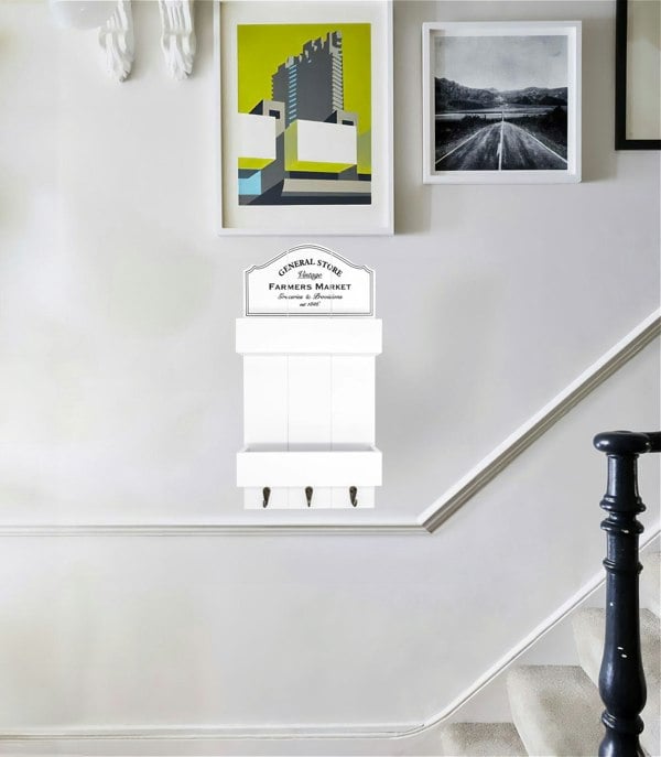 Maison des Cadeaux Rustic Wall Key Holder with Storage