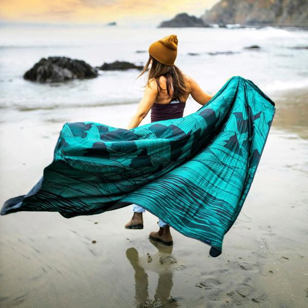 ENO FieldDay Blanket - Compact Picnic & Camping Blanket Outdoor Throw