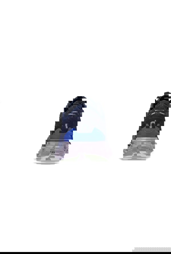 On Running Cloud X 3 Trainers