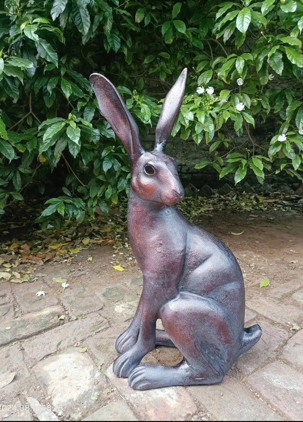 Inspirational Gifting Sitting Hare Garden Sculpture Ornament Cast in Aluminium