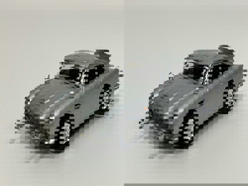 Mini GT James Bond 007 Goldfinger Aston Martin DB5 Japanese Version 1:64 Mini GT MGT00900-007J