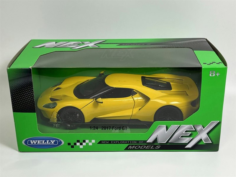 Welly 2017 Ford GT Yellow 1:24 Scale Welly 24082y