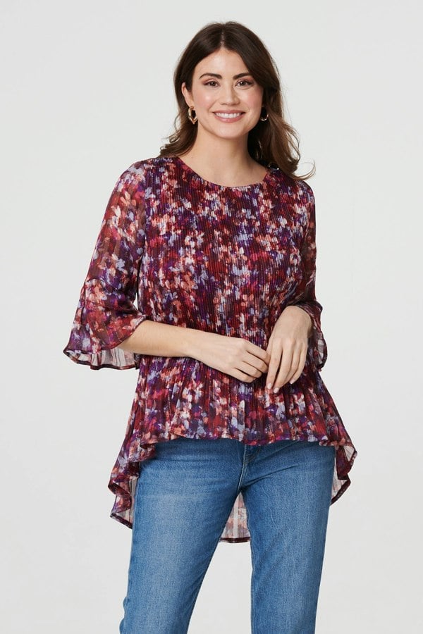 Red | Printed Pleated 3/4 Sleeve Blouse
