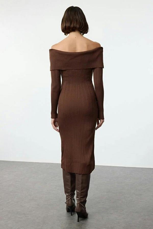 WOVCOR Midi Knit Basic Carmen Collar Dress
