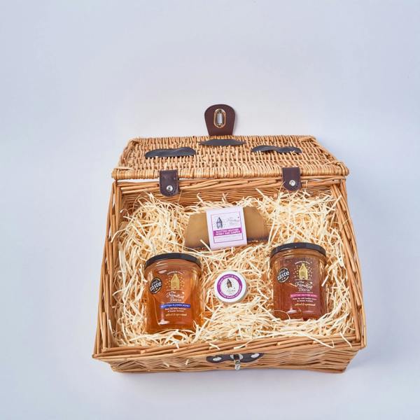The Travelling Bee Co. Scottish Heather and Juniper Hamper