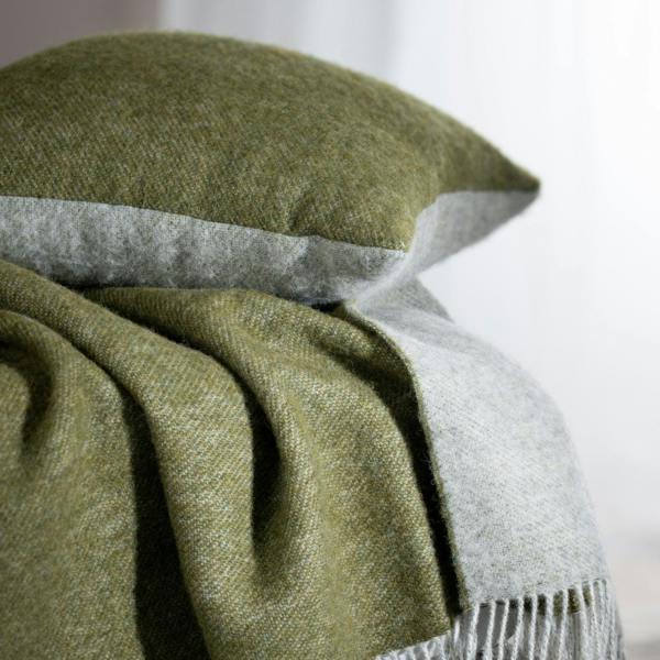 Soak&Sleep Olive Green Pure Wool Reversible Throw