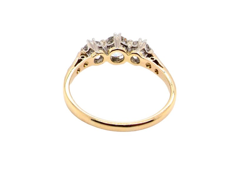 Vintage Tom A three stone diamond trilogy ring