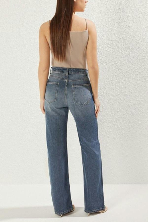 WOVCOR Faded Effect Vintage High-Waisted Wide Leg Jeans