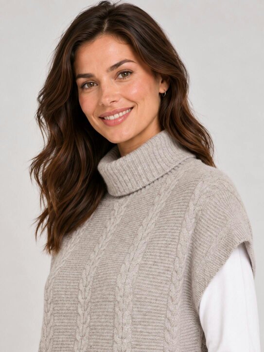 VIZ-A-VIZ Cable Roll Neck Tabard
