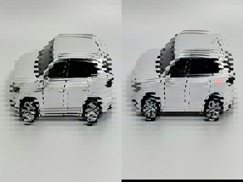 Tayumo Volkswagen Touareg White LHD 1:32 Scale - Light & Sound Tayumo 32135014