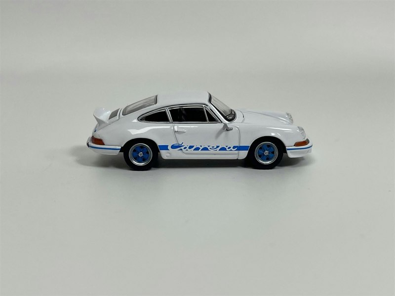 Mini GT Porsche 911 Carrera RS 2.7 Grand Prix White With Blue Livery RHD 1:64 Mini GT MGT00715R