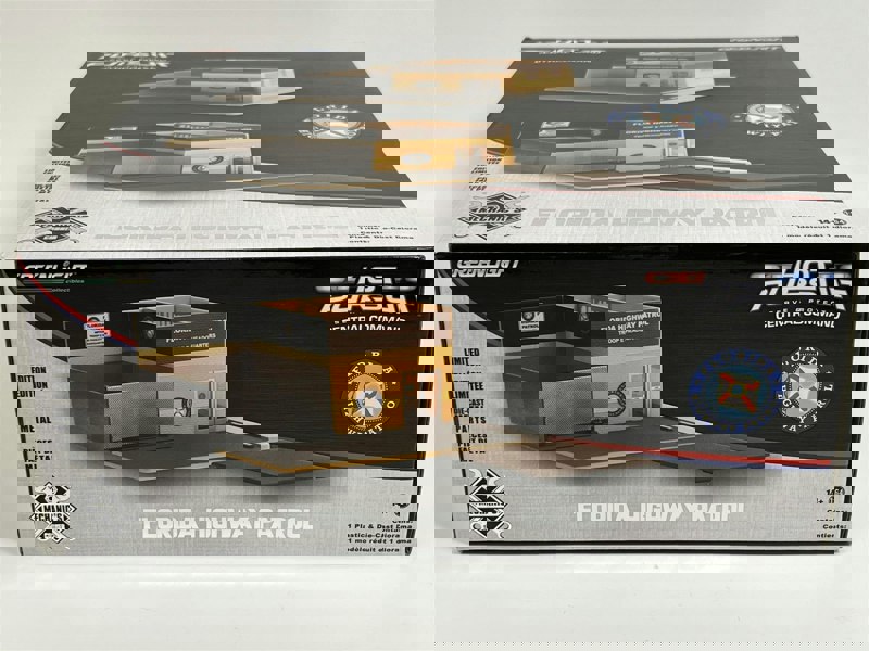 Greenlight Hot Pursuit Florida Highway Patrol Central Command Diorama 1:64 Scale Greenlight 57091